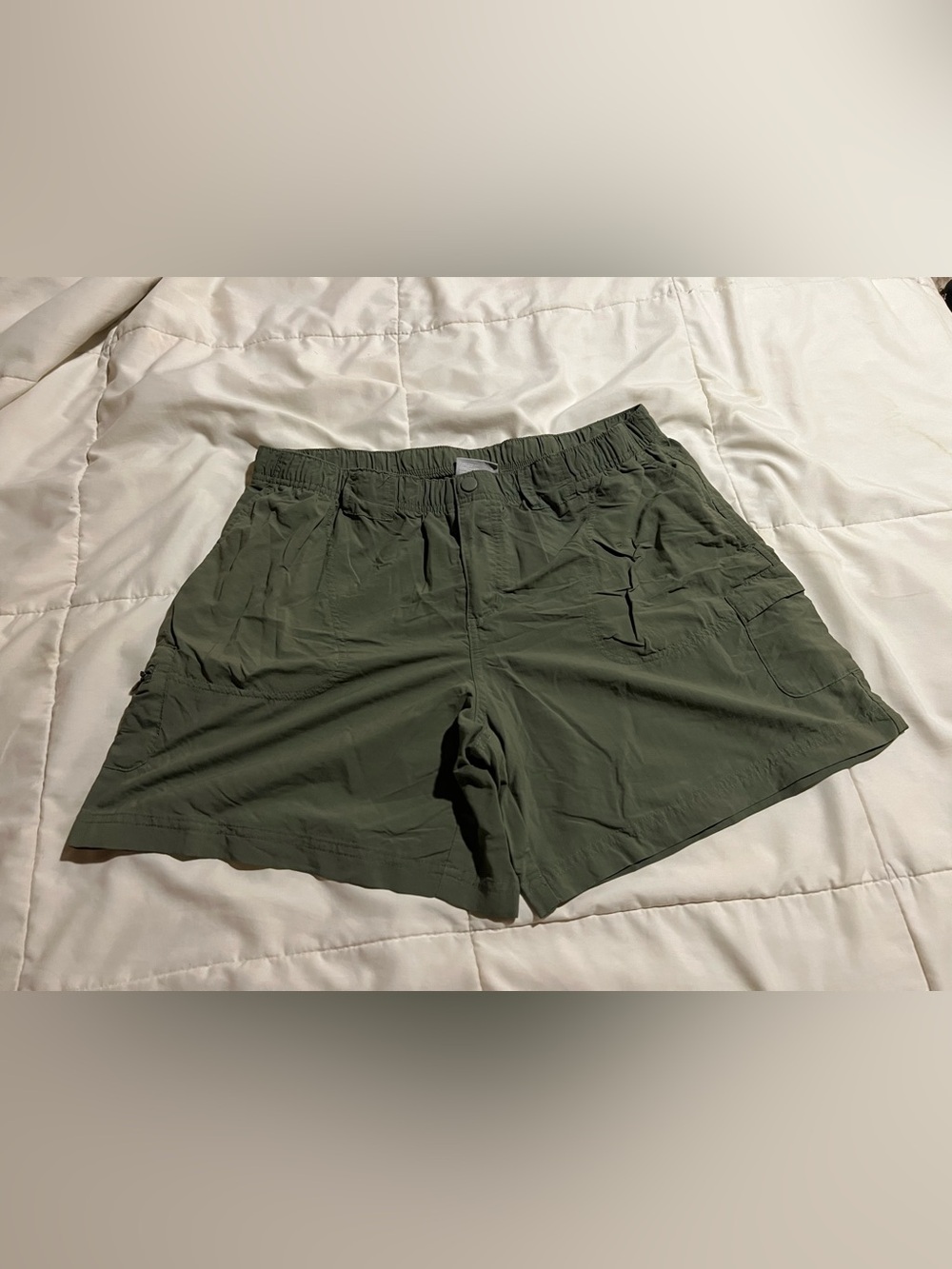 Columbia Olive Green Women’s Outdoor Athletic Shorts